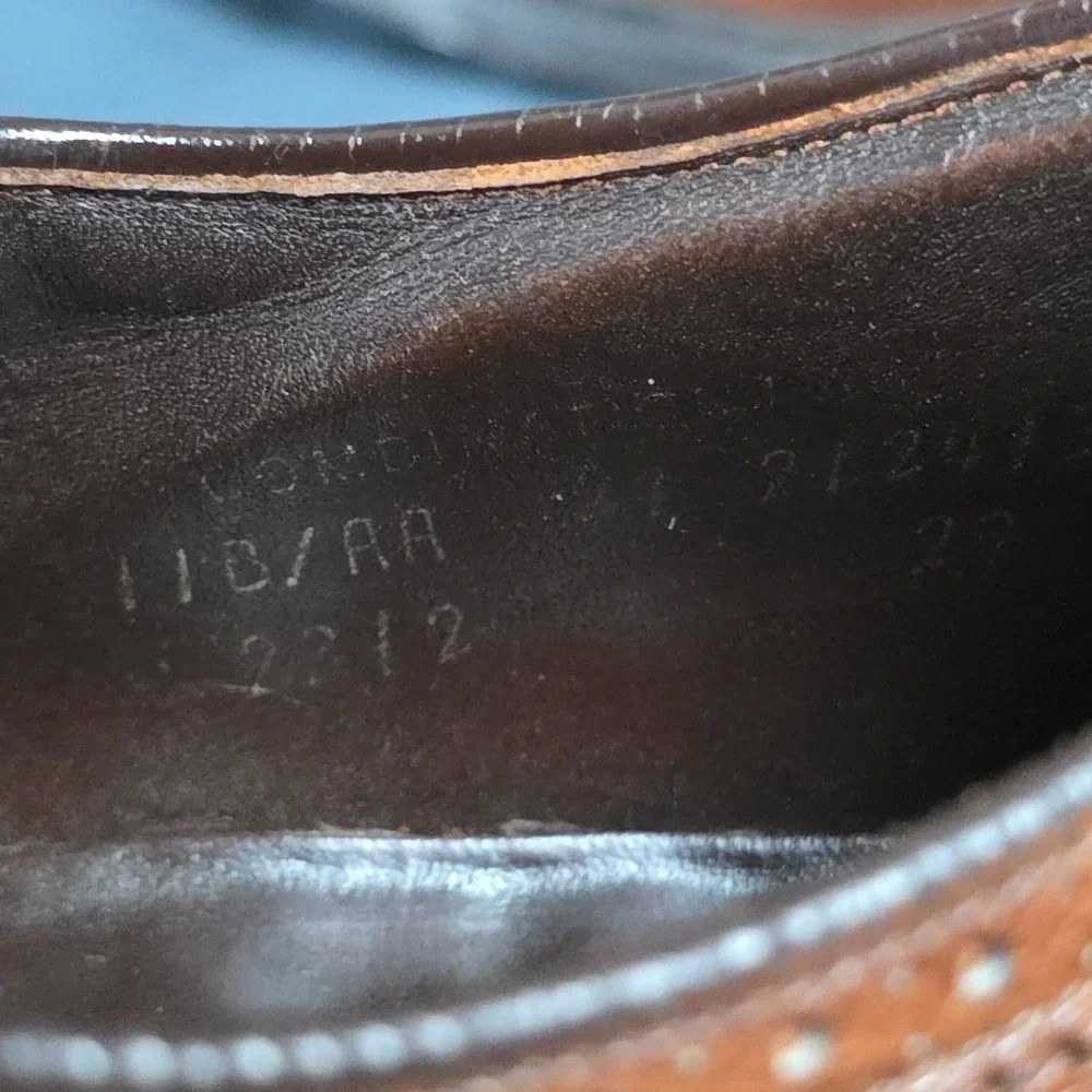 Vintage Hanover wingtips shoes V Cleat Mens 11B / RR Brown Wingtip Leather
